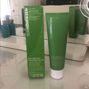 Pore Balanca facial sauna scrub